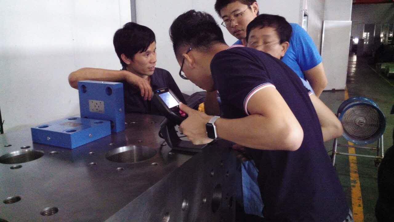 工業內窺鏡檢測液壓器